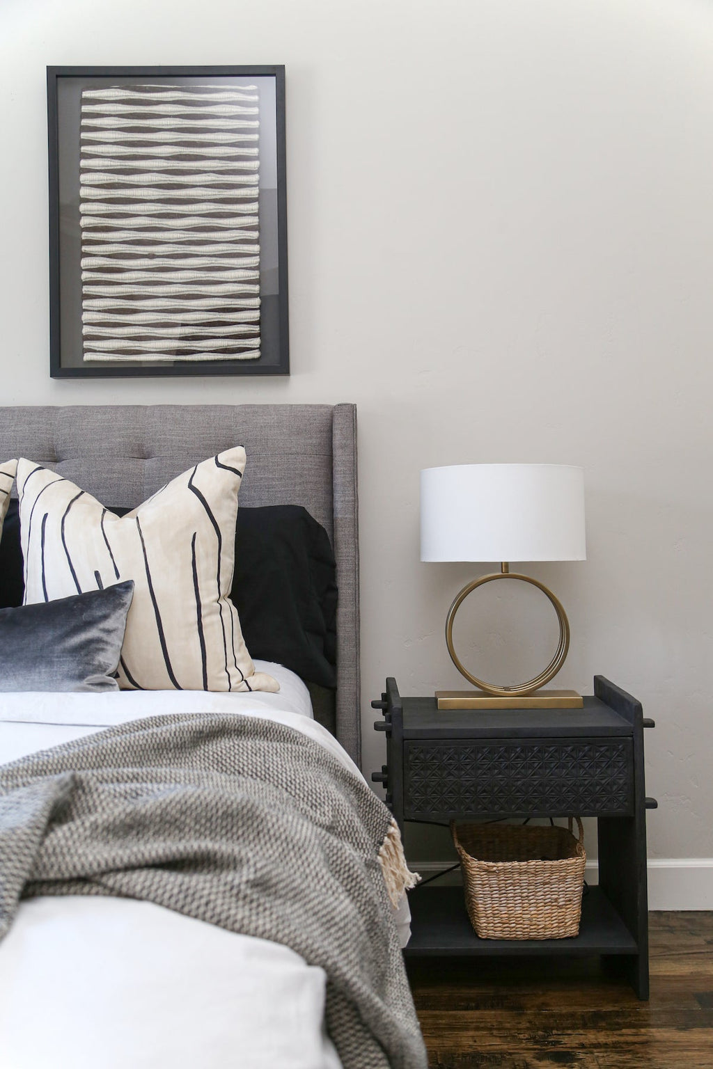 Graffito Pillow Cover in Ivory Linen Onyx, Kelly Wearstler Textiles