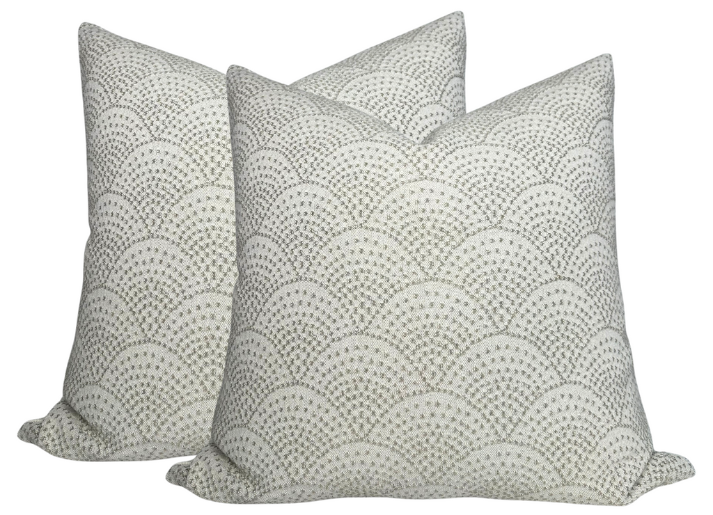 Scalloped Woven Pillow Cover in Natural