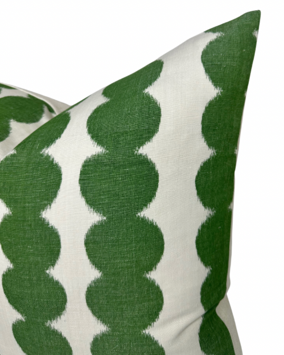 Full Circle Pillow Cover in Green, Schumacher Textiles